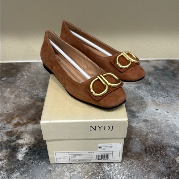 NYDJ Shoes - NYDJ Brown and Gold Flats with Timeless Design